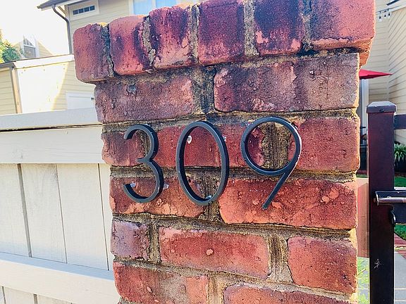2nd image of 309 Arlington Ave
