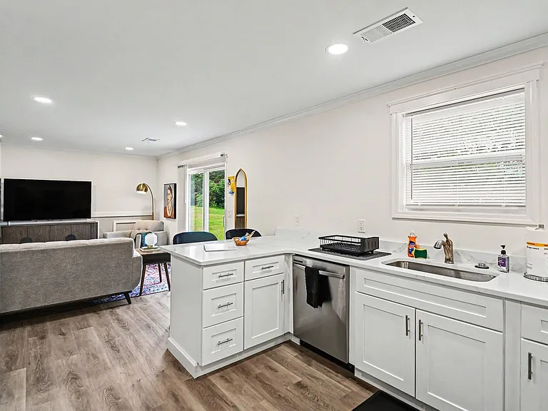 2056 Thimble Creek Dr — Photo 8