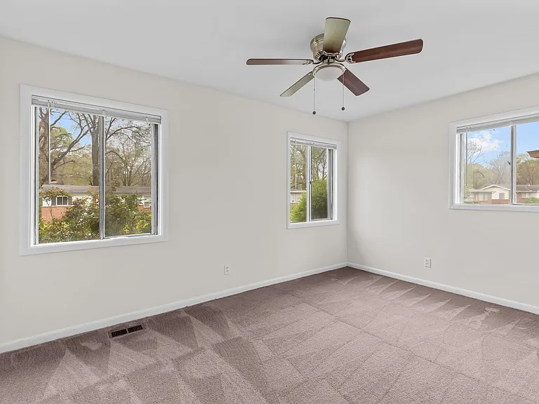 6715 Court N — Photo 8