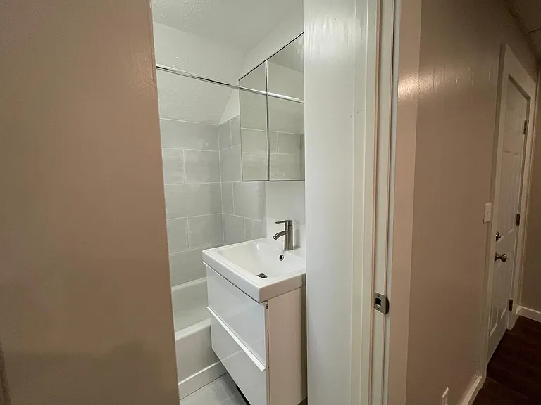 436 Linden St #3 — Photo 5
