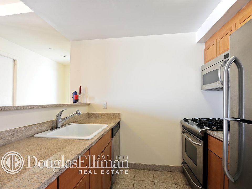 1st image of 2132 2nd Ave APT 2A