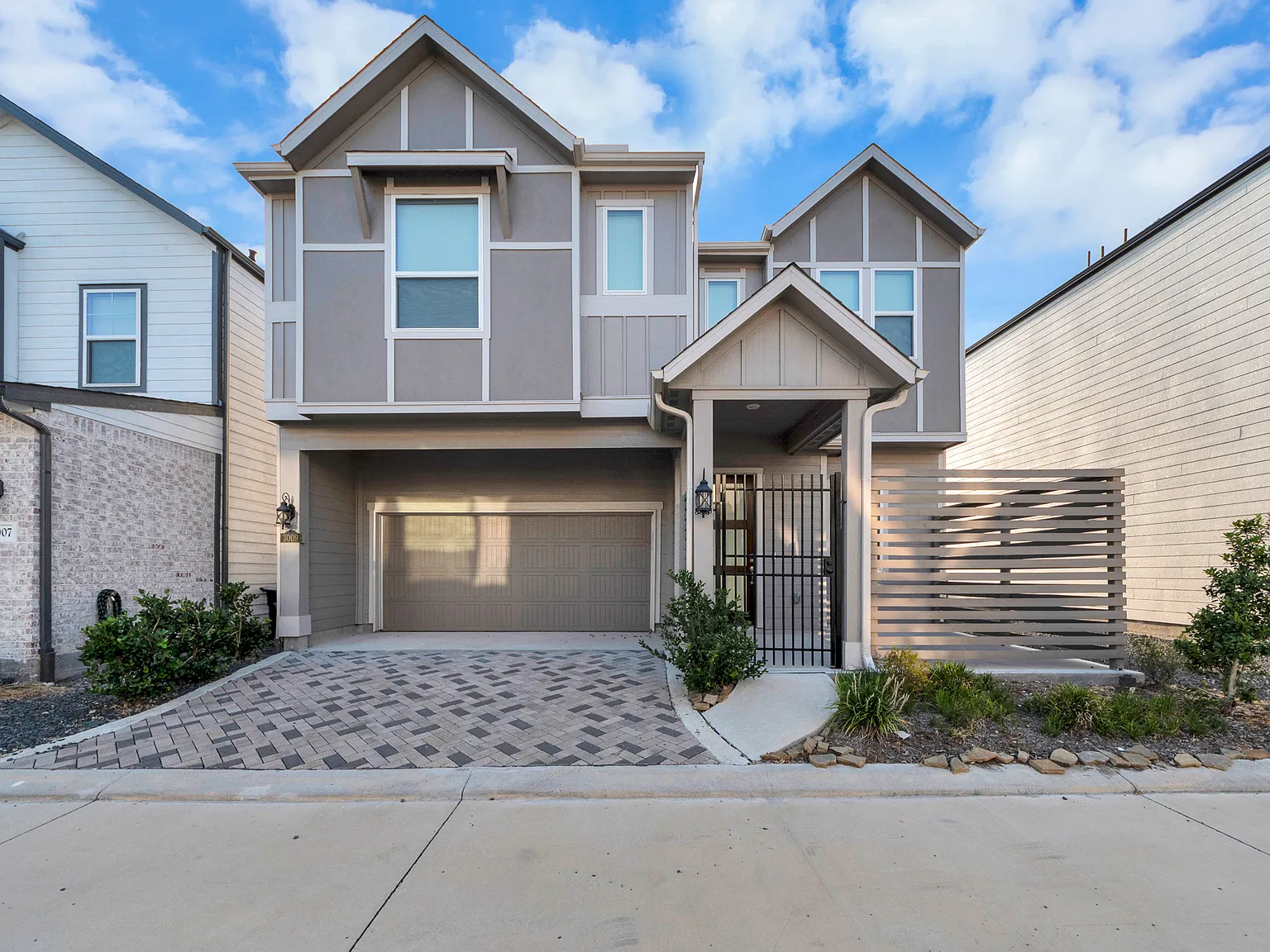 3 bed, 2204 sqft, $3,050 — Photo 1