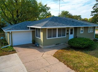 403 N Lake St, Lake Mills, IA