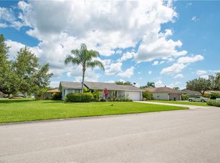 878 Grove Dr, Naples, FL 34120