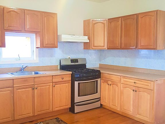 5th image of 102-19 129th St #1