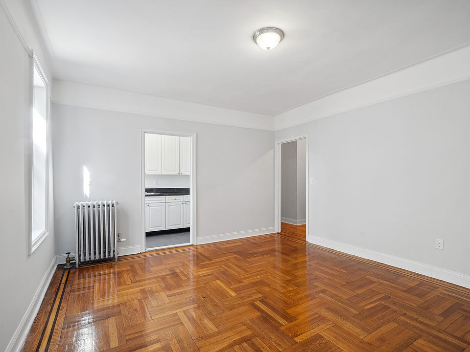 1st image of 2175 Cedar Ave #9A