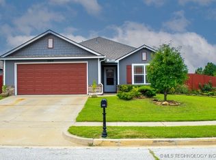 10410 S James St, Jenks, OK 74037
