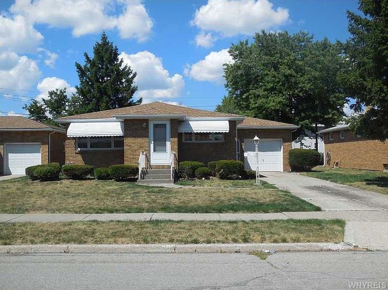 1st image of 20 Kemp Ave