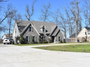 504 Rustling Oaks Cv, Marion, AR 72364