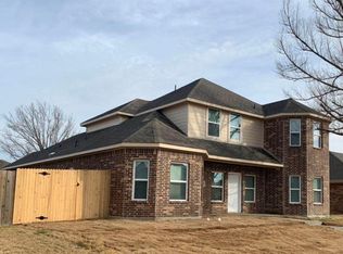 8201 Chesham Dr, Rowlett, TX 75088