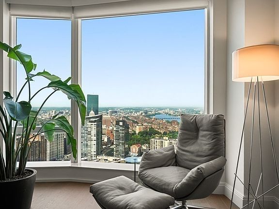 5th image of 240 Devonshire St #5503