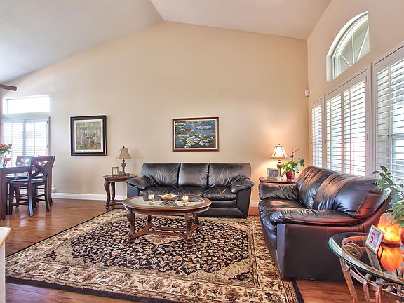 3rd image of 204 Los Osos Ct