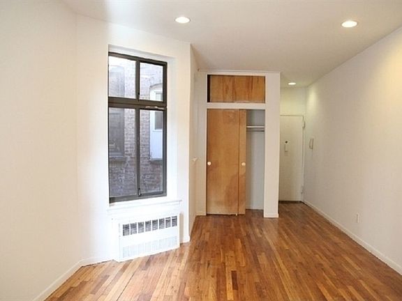 2nd image of 214 E 83rd St #5R