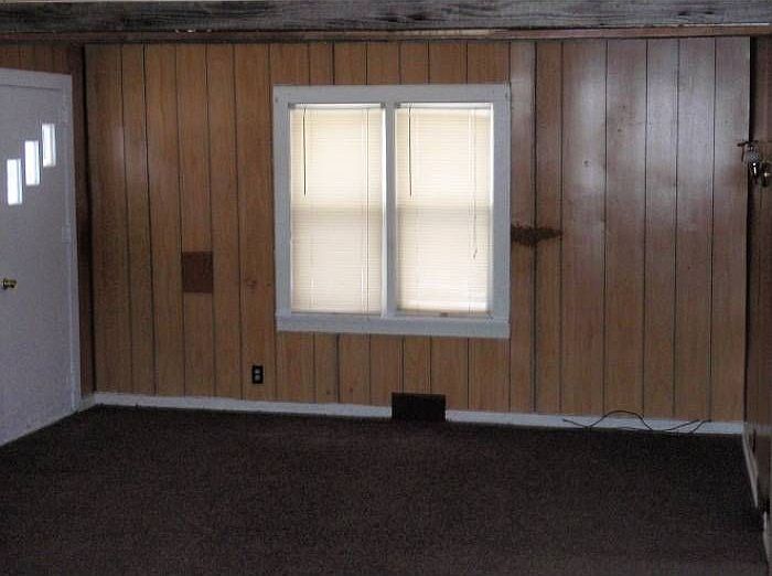 Entry to Living Room