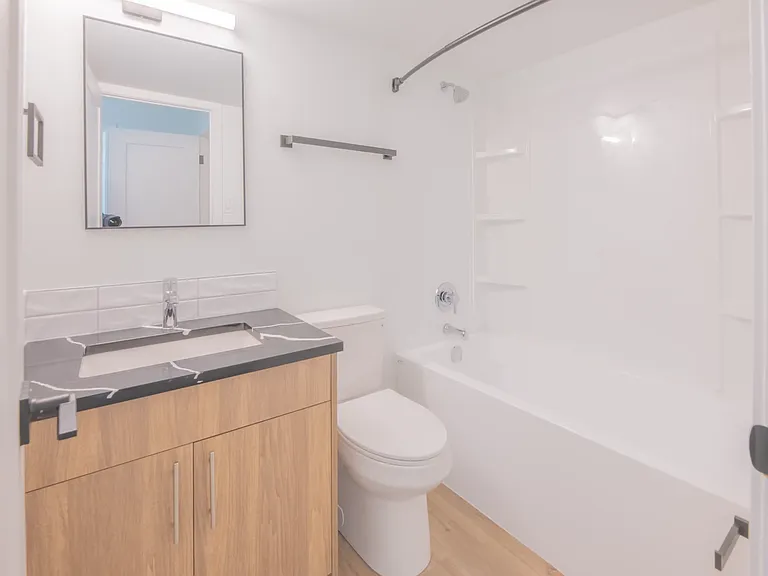 604 14th Ave SW — Photo 46