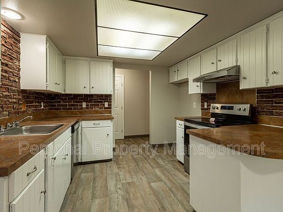 4th image of 14505 NE 7th St