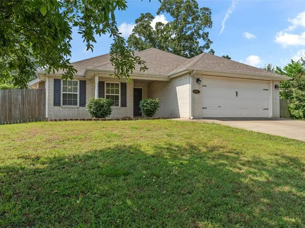 537 Stowers Ave, Elkins, AR 72727