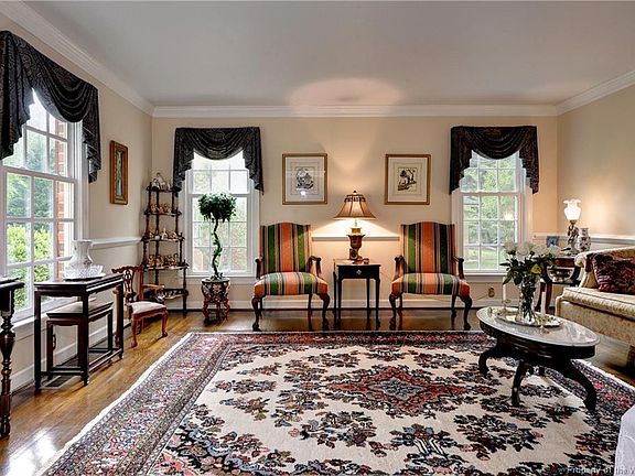 5th image of 656 Fairfax Way