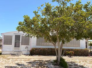 8079 SE Eagle Ave, Hobe Sound, FL 33455