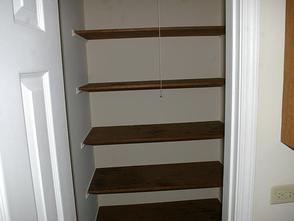 4th image of 767 Lippert Ln APT 1W