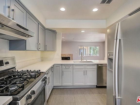 4th image of 104 N Wilson Ave