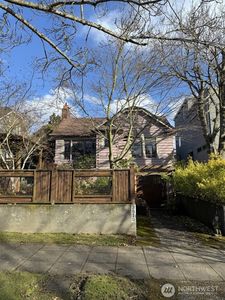 3910 42nd Avenue SW, Seattle, WA, 98116