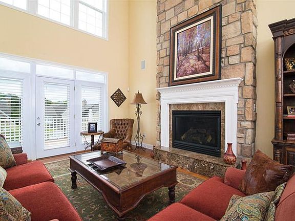 5th image of 2111 Cottage Row Ln