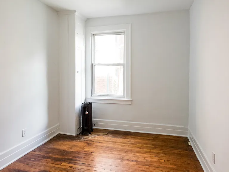 364 W Grand Blvd #1 — Photo 9