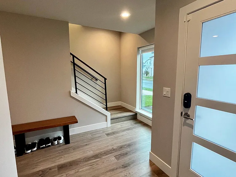 4179 SE 68th Ave — Photo 2