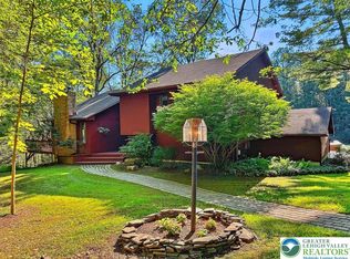 199 Shadow Ridge Dr, Brodheadsville, PA