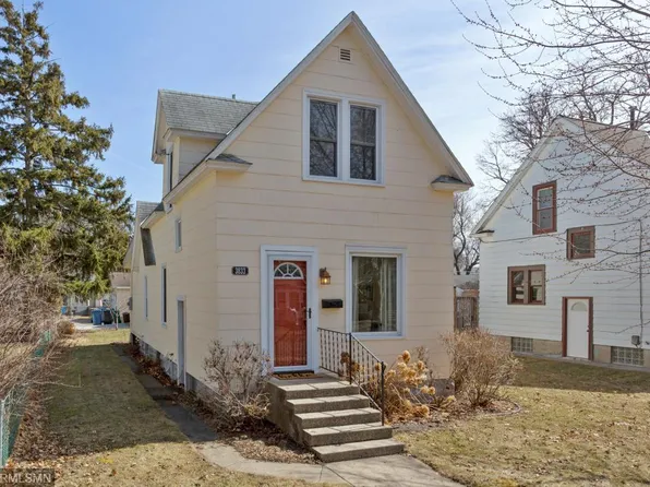 3833 38th Ave S, Minneapolis, MN 55406