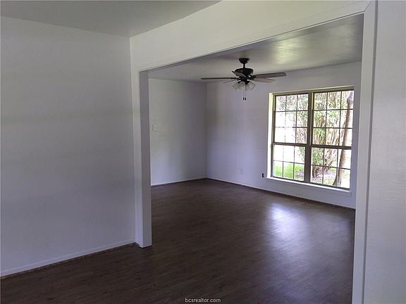 4th image of 3432 Plum St