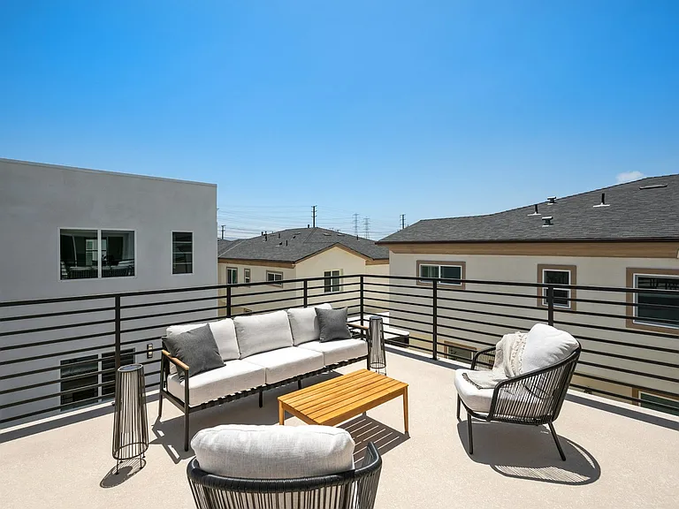 2906 Foundry Ct — Photo 22