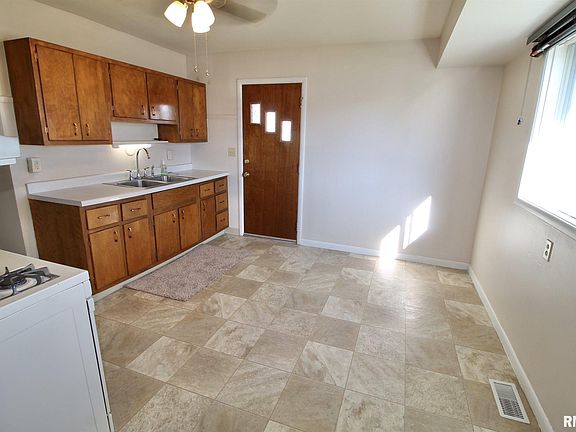 4th image of 3503 3rd St #C