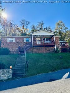 111 Roberts Rd, Dunbar, WV, 25064