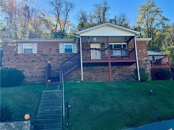 111 Roberts Rd, Dunbar, WV 25064