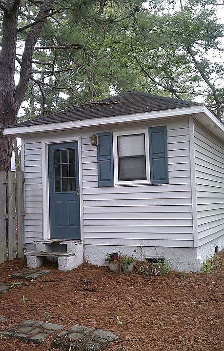 Workshop 12' x 16'