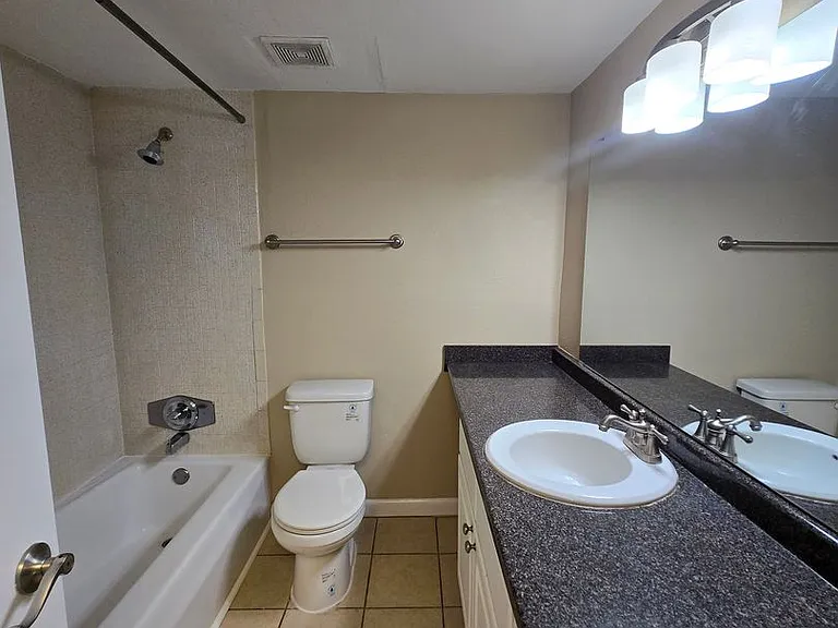 507 NW 39th Rd #106 — Photo 24