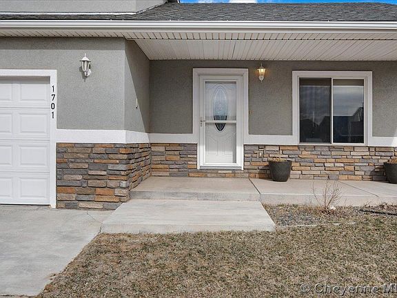 4th image of 1701 Clydesdale Dr
