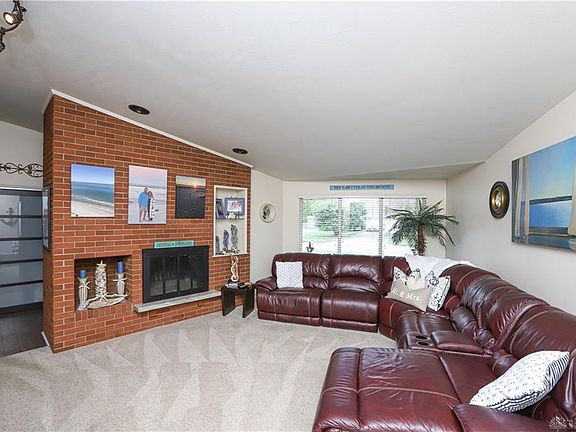 4th image of 5315 Oakbrooke Dr