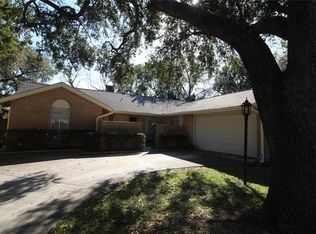 18218 Caprice Ln, Houston, TX 77058