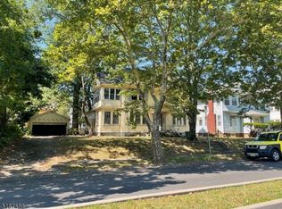28 Goldsmith Ave, Newark, NJ 07112