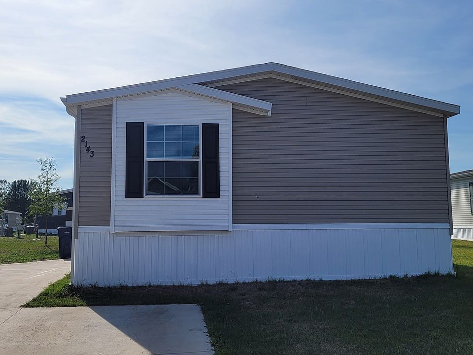 1st image of 1585 Ray Blvd #781