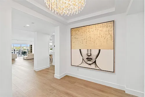 1230 Hillsboro Mile #107 Photo 1