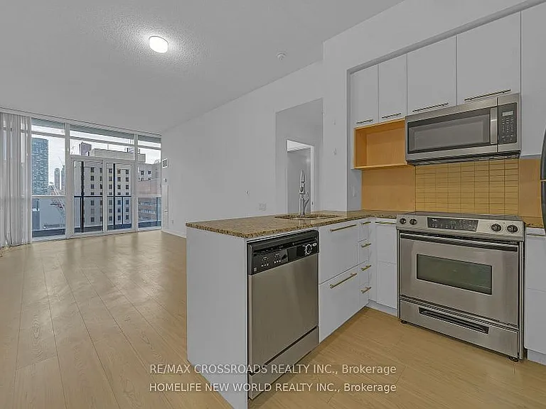 21 Carlton St #1910 — Photo 8