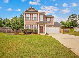 198 New Castle Ln, Spring Lake, NC 28390