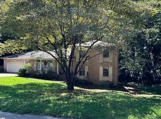 7 Mangum Dr, Greenville, SC 29607