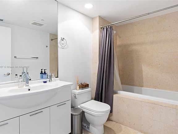 4th image of 475 Brickell Ave APT 4810