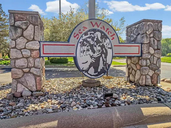 37848 Jefferson Avenue 33, Harrison Township, MI 48045