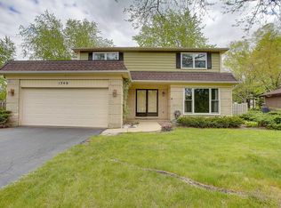 1249 W Bedford Dr, Palatine, IL